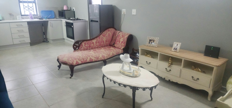 2 Bedroom Property for Sale in Greenville Garden City Western Cape